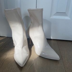 Steve Madden white booties